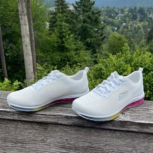 Sketcher’s Sketch-Air Cooled Memory Foam Women’s White Sneakers size 8.5